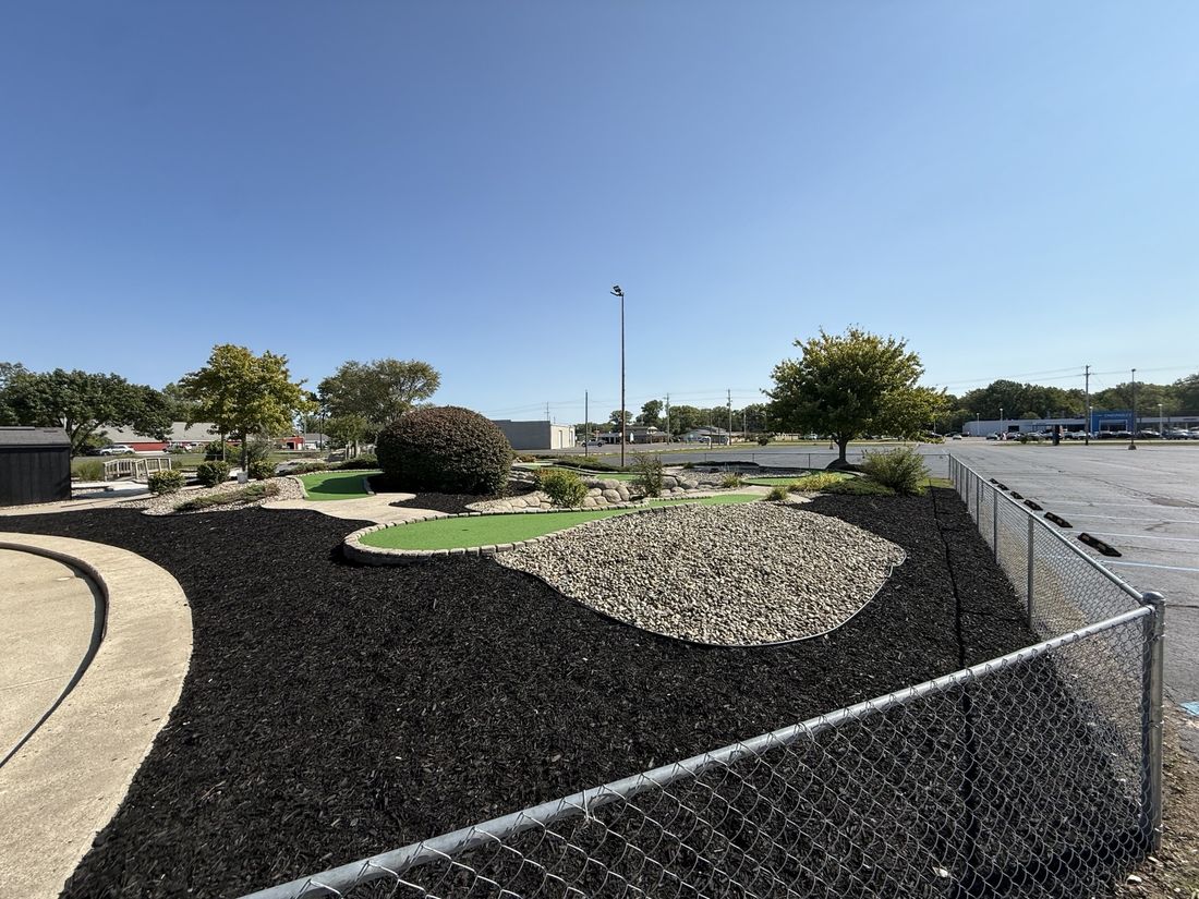Mini Golf - Fairway Views